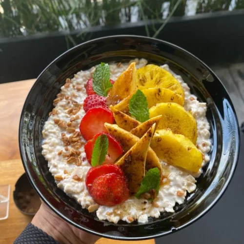 STRAWBERRY OVERNIGHT OATS_edited